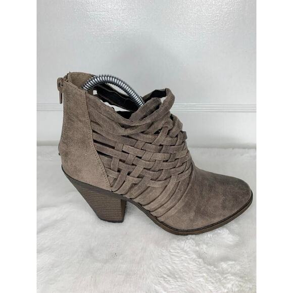 Fergalicious Womens Size 8.5M Braided Ankle Heeled Boots Taupe Faux Suede - Picture 4 of 8